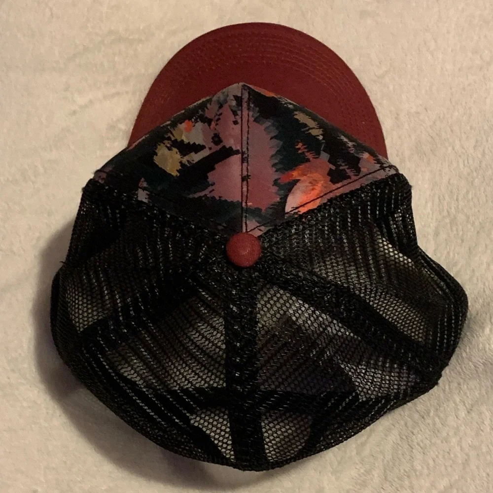 Create Think Explore hat - Picture 4 of 8